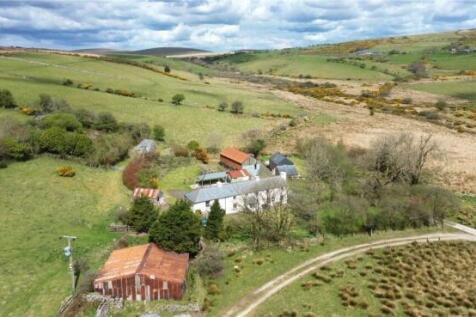 Detached house for sale