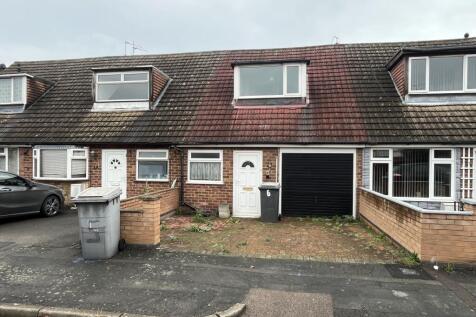 3 bedroom town house for sale