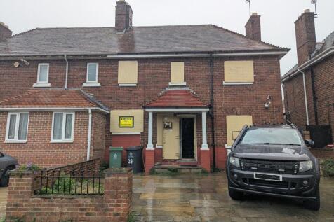 4 bedroom semi-detached house for sale