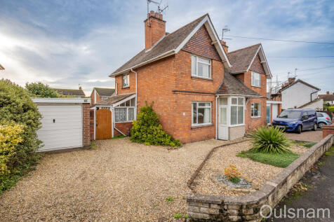 2 bedroom semi-detached house for sale