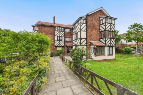 Kirkwood Drive, Kenton, NE3 2 bed apartment for sale