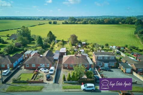 2 bedroom semi-detached bungalow for sale