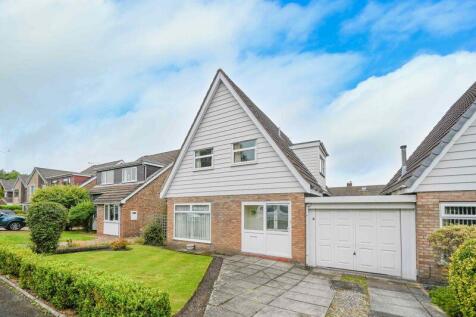 3 bedroom link detached house for sale