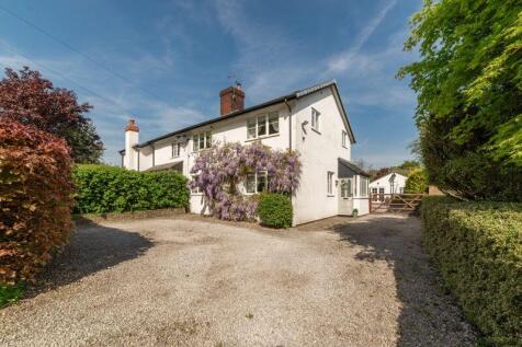 2 bedroom semi-detached house for sale