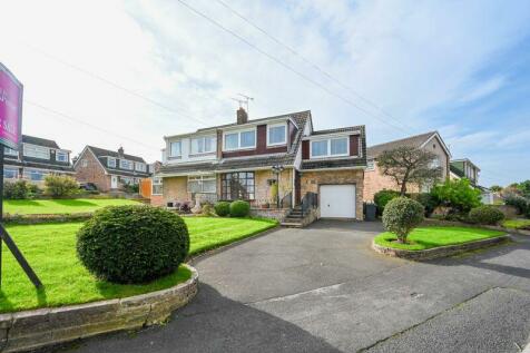 4 bedroom semi-detached house for sale