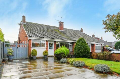 2 bedroom semi-detached bungalow for sale