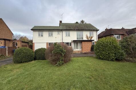 18 Castle Bank, Stafford 7 bed detached house for sale