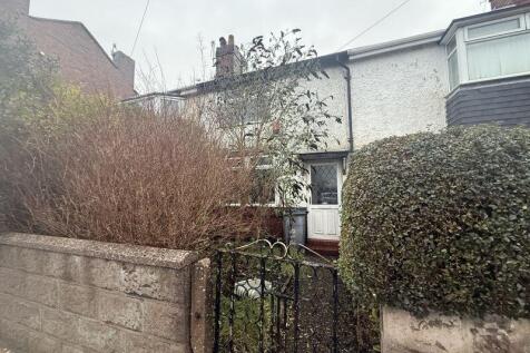 2 bedroom town house for sale