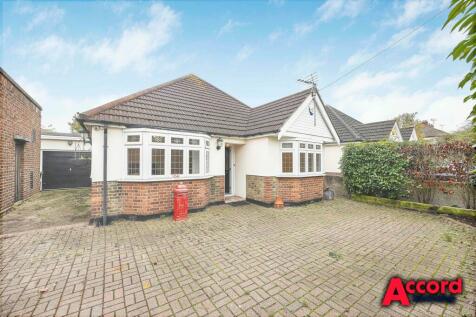 3 bedroom detached bungalow for sale