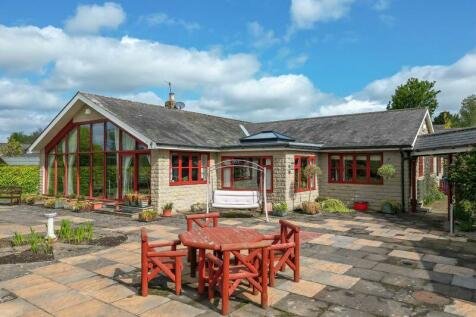 4 bedroom detached bungalow for sale