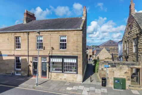 Green Batt, Alnwick, Northumberland 3 bed terraced house for sale