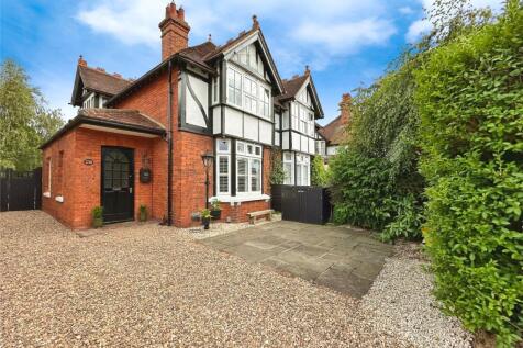 Courthouse Road, Berkshire SL6 3 bed semi