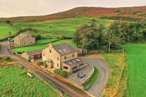 6 bedroom detached house for sale
