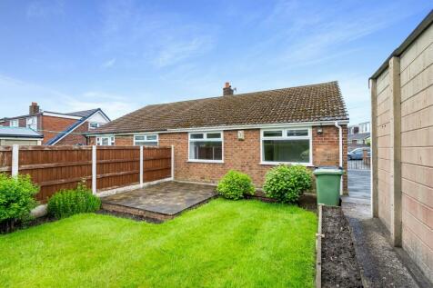 3 bedroom semi-detached bungalow for sale