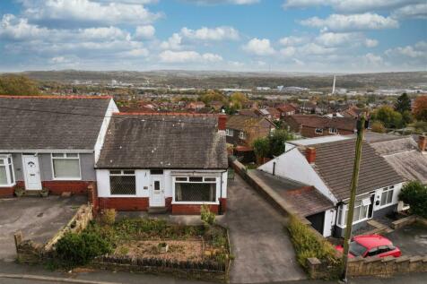 2 bedroom semi-detached bungalow for sale