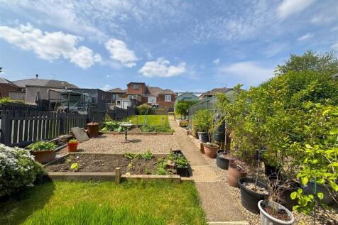 2 bedroom semi-detached bungalow for sale