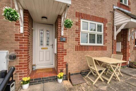 Victoria Hall Gardens, Matlock DE4 2 bed terraced house for sale