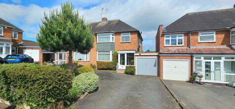 3 bedroom semi-detached house for sale