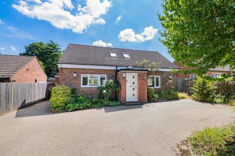 Dryden Way, Liphook, Hampshire 5 bed detached house for sale