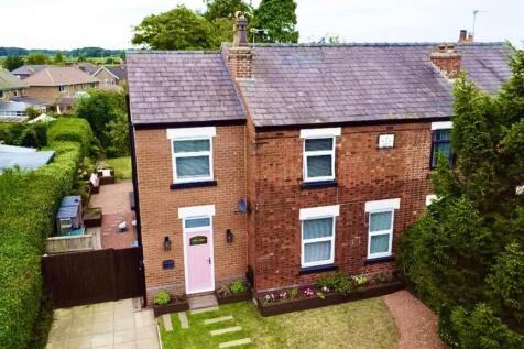 4 bedroom semi-detached house for sale