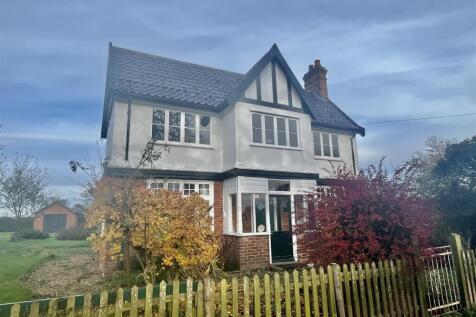 3 bedroom detached house for sale