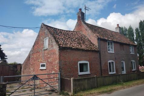 3 bedroom farm house for sale
