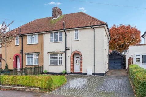 4 bedroom semi-detached house for sale