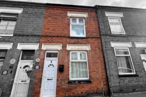 2 bedroom town house for sale