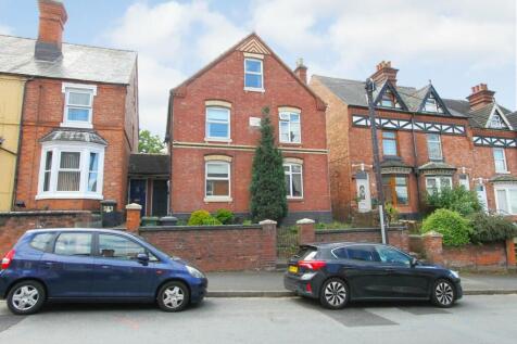 Hurcott Road, Kidderminster, DY10 3 bed semi