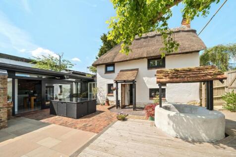 Bishopstone Road, Stone 3 bed house for sale