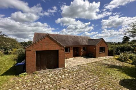 3 bedroom detached bungalow for sale