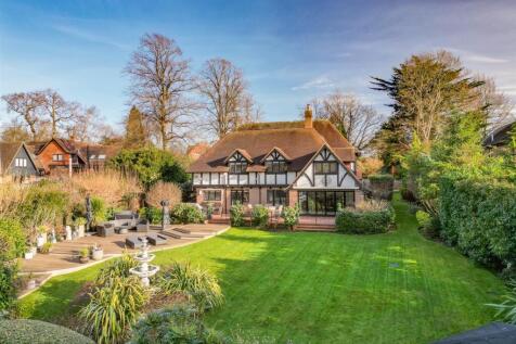 6 bedroom detached house for sale