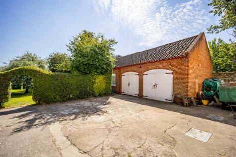 Maud Foster Mill & Mill House... 8 bed character property for sale