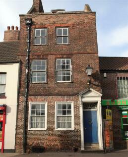 4 bedroom terraced house for sale