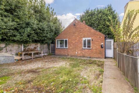 Carlton Road, Boston 2 bed detached bungalow for sale
