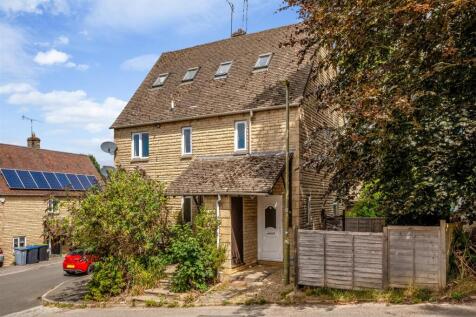 William Bliss Avenue, Chipping Norton... 2 bed maisonette for sale