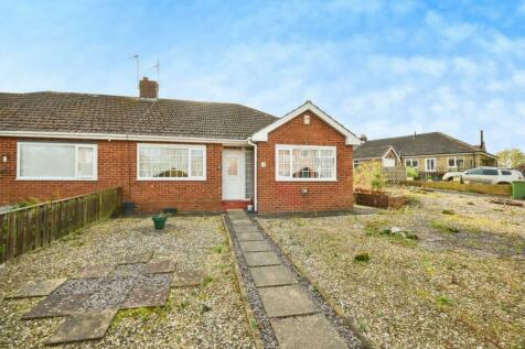 2 bedroom semi-detached bungalow for sale