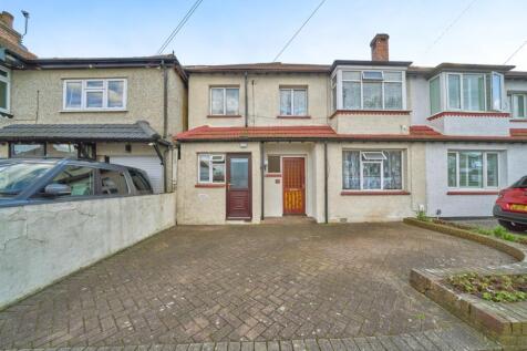 5 bedroom semi-detached house for sale