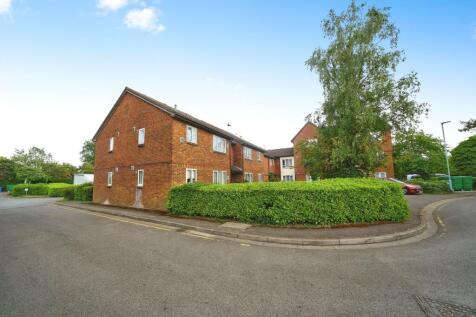Studio flat for sale