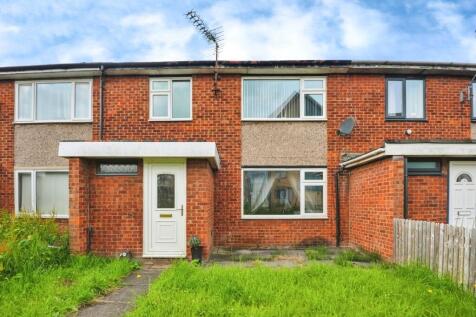 Ashton Drive, Frodsham WA6 3 bed terraced house for sale
