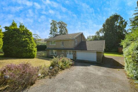 Furness Lodge Close, High Peak SK23 4 bed detached house for sale