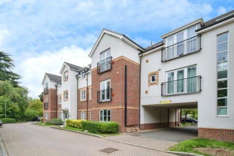 Kingswood Close, Camberley GU15 2 bed apartment for sale