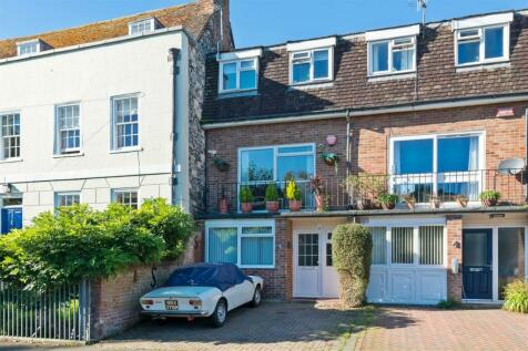 4 bedroom terraced house for sale