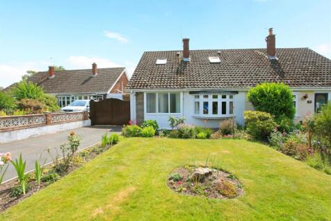 3 bedroom semi-detached bungalow for sale