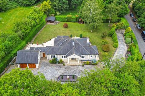 Lower Road, Mountnessing, Brentwood... 3 bed bungalow for sale