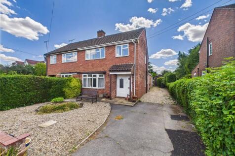 Chelmer Avenue, Little Waltham... 3 bed semi