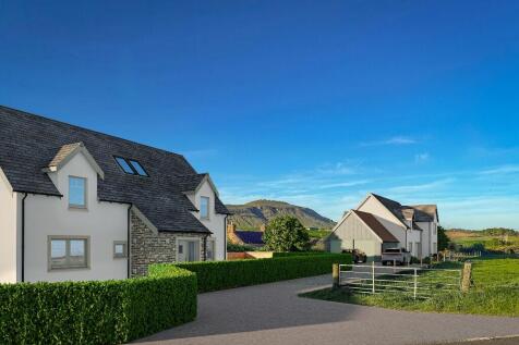 High Street, Strathmiglo, Fife, KY14 4 bed property with land for sale