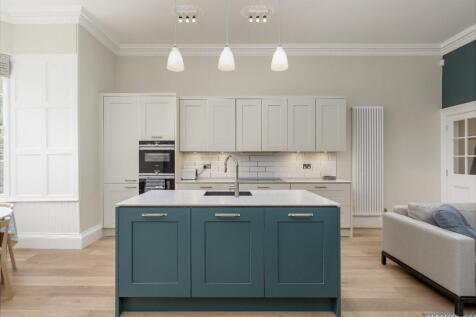 High Street, Strathmiglo, Fife, KY14 3 bed property with land for sale