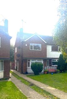 2 bedroom maisonette for sale