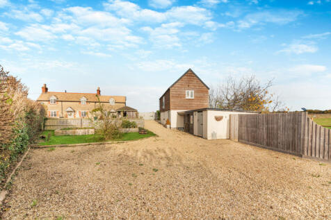 Wootton Woodstock, Oxfordshire, OX20 1ER 3 bed cottage for sale